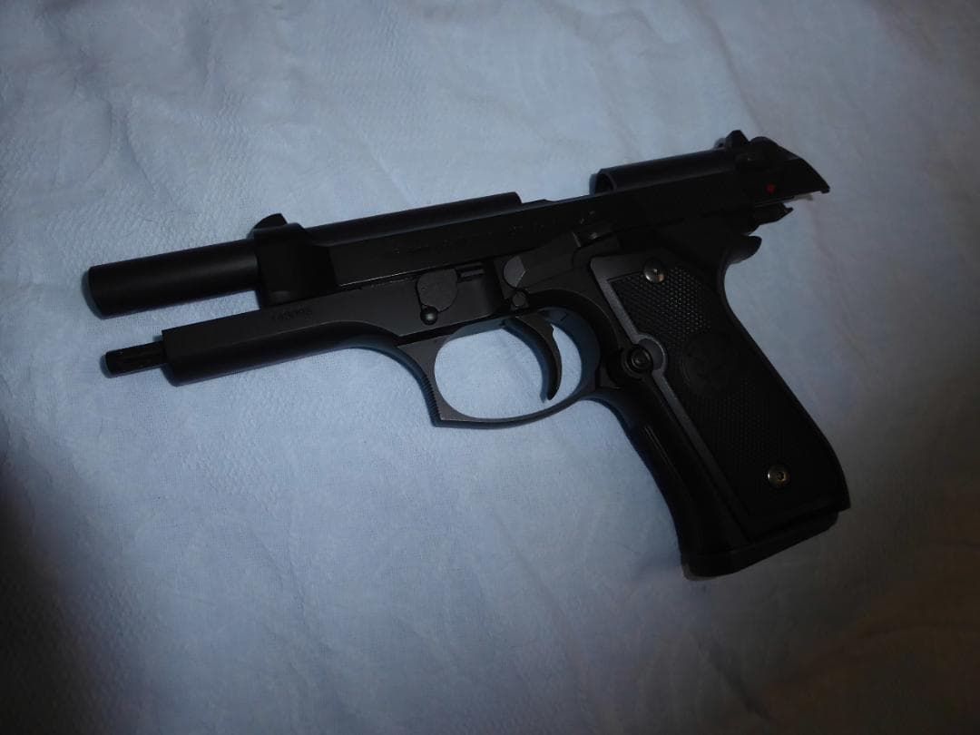 美品 東京マルイ U.S.M9 ベレッタ ガスブローバックガン　マガジン２本あり