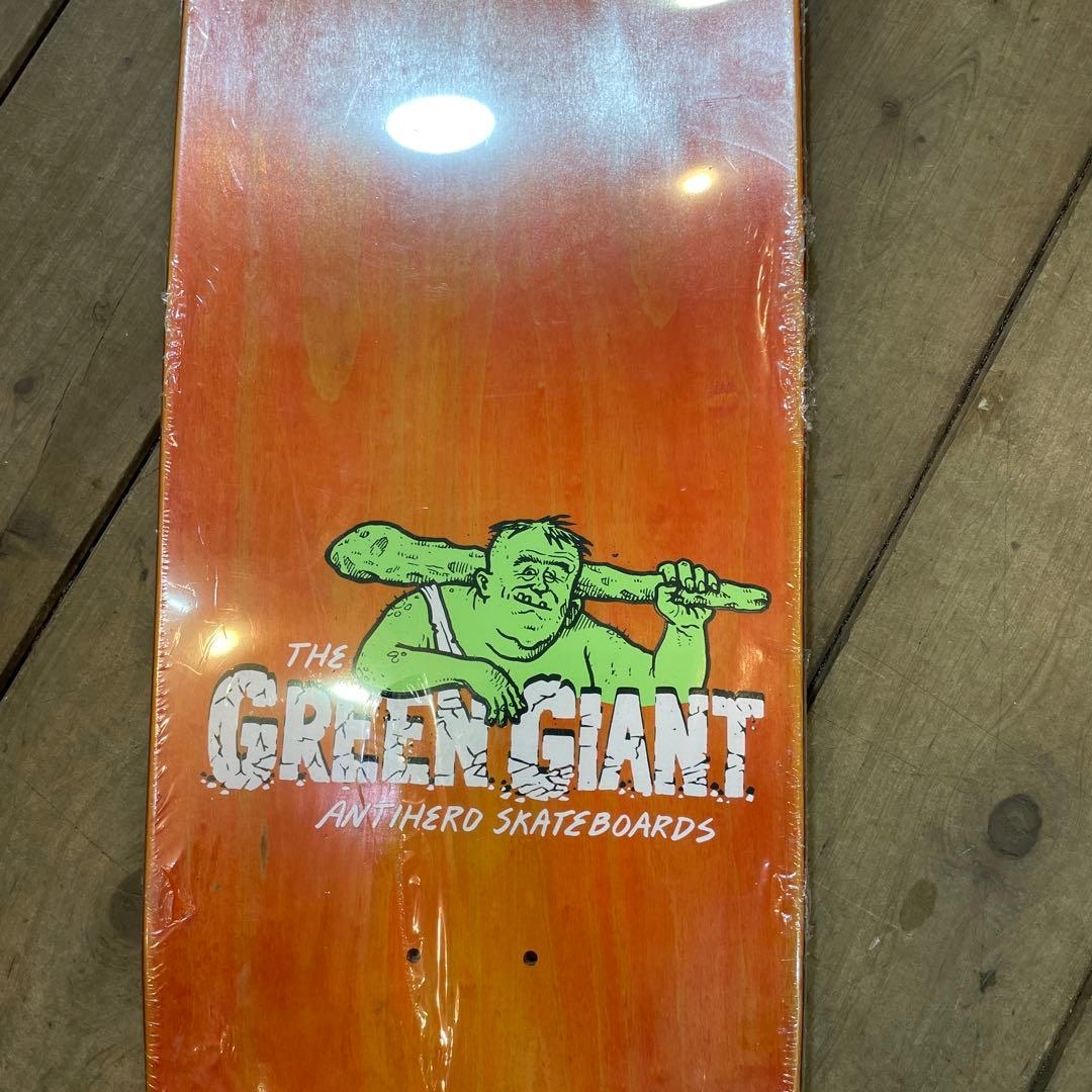 ANTI HERO スケボーデッキ GREENGIANT 9.56インチ