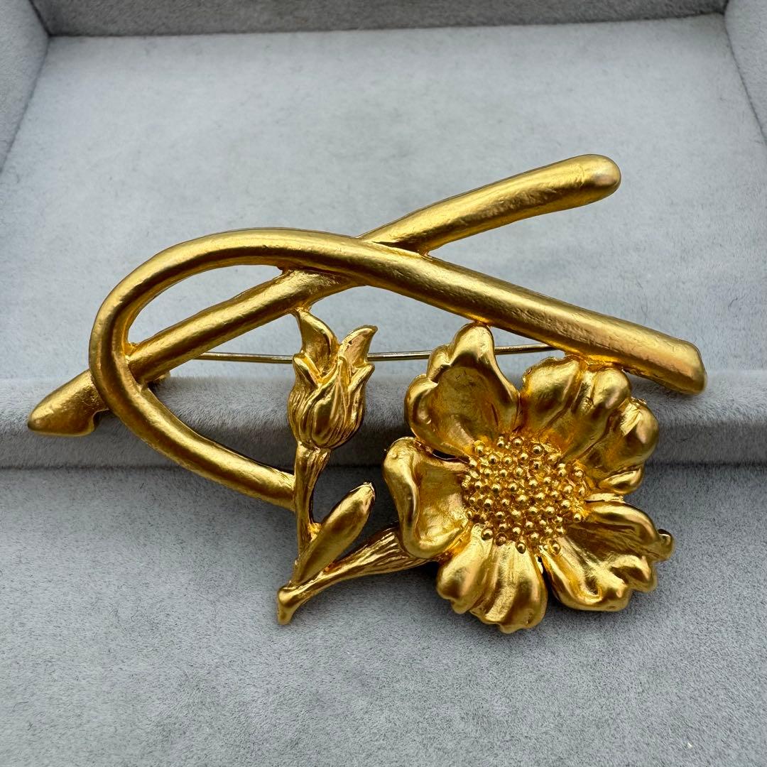 箱付き】KENZO ブローチ フラワー ゴールド K ロゴ 美品 - メルカリ