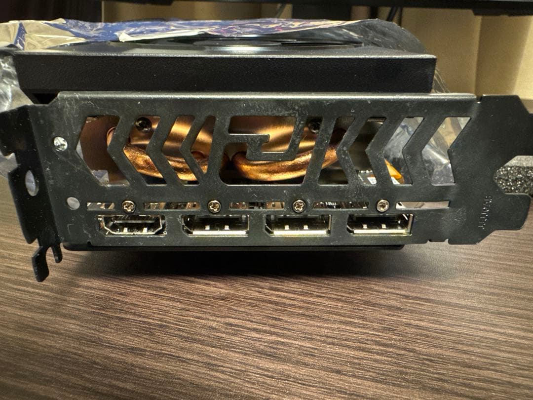 ジャンク ryzen 9700x 7800xt b650 ak400