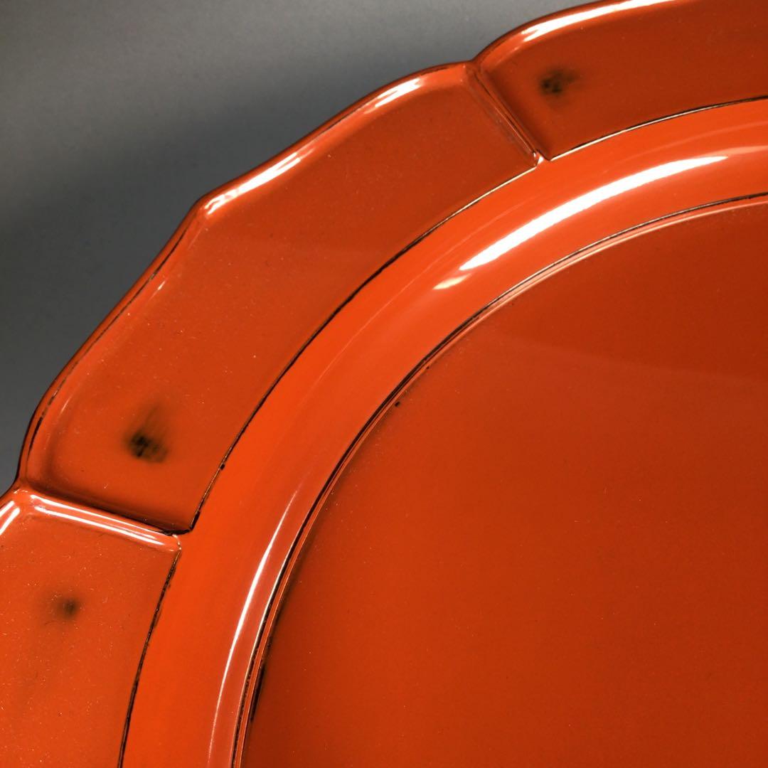 Ｍ４２４　輪花盆　『塗師　岡田表寛作』『表千家　堀内宗完　書付』　共箱　菓子器