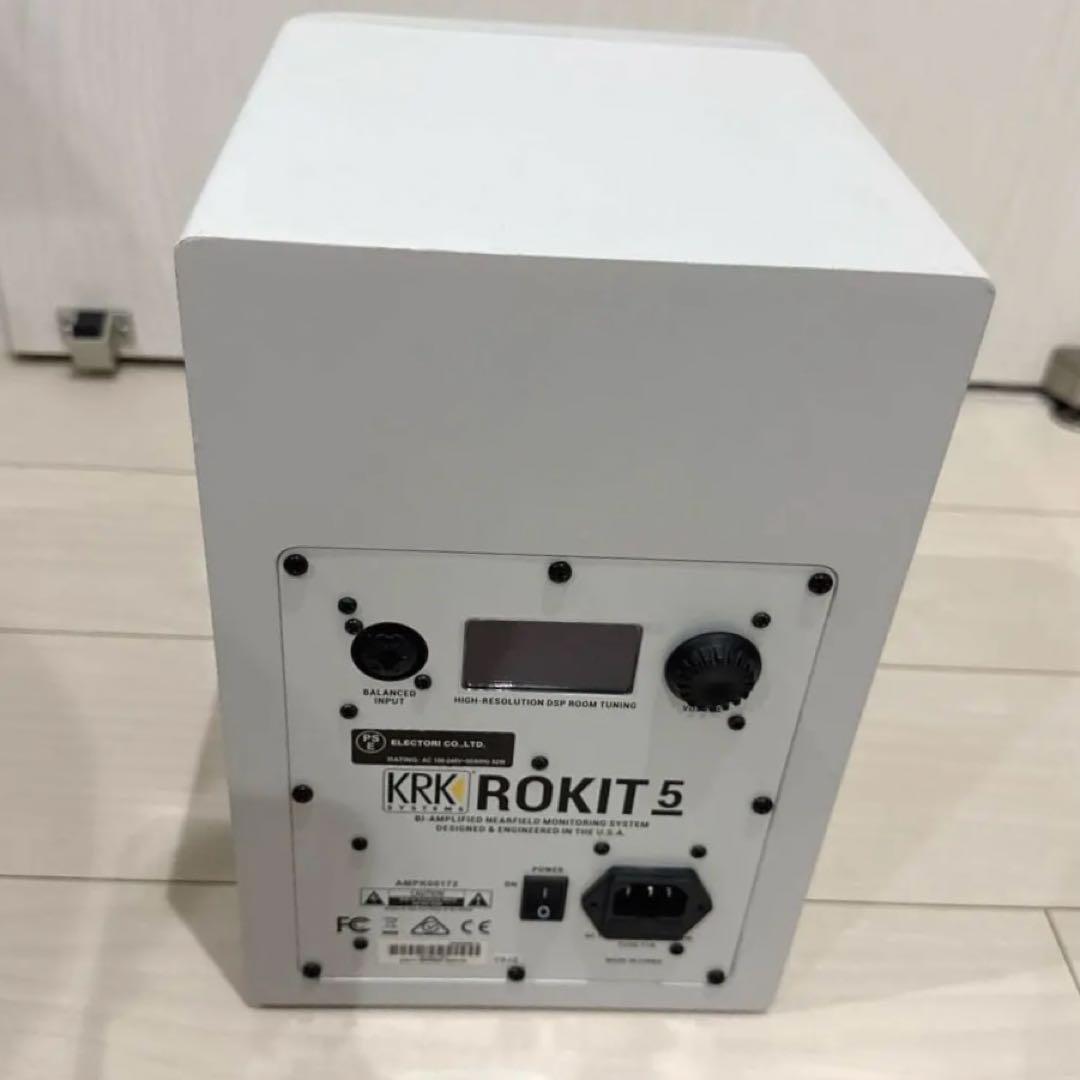 ね*こ様 KRK RP5 G4 WN ROKITパワードスピーカー