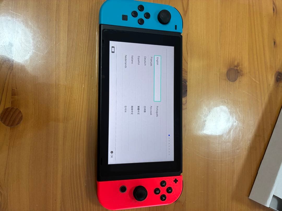 Nintendo Switch 赤/青 本体 2022年製　中古　全付属品あり