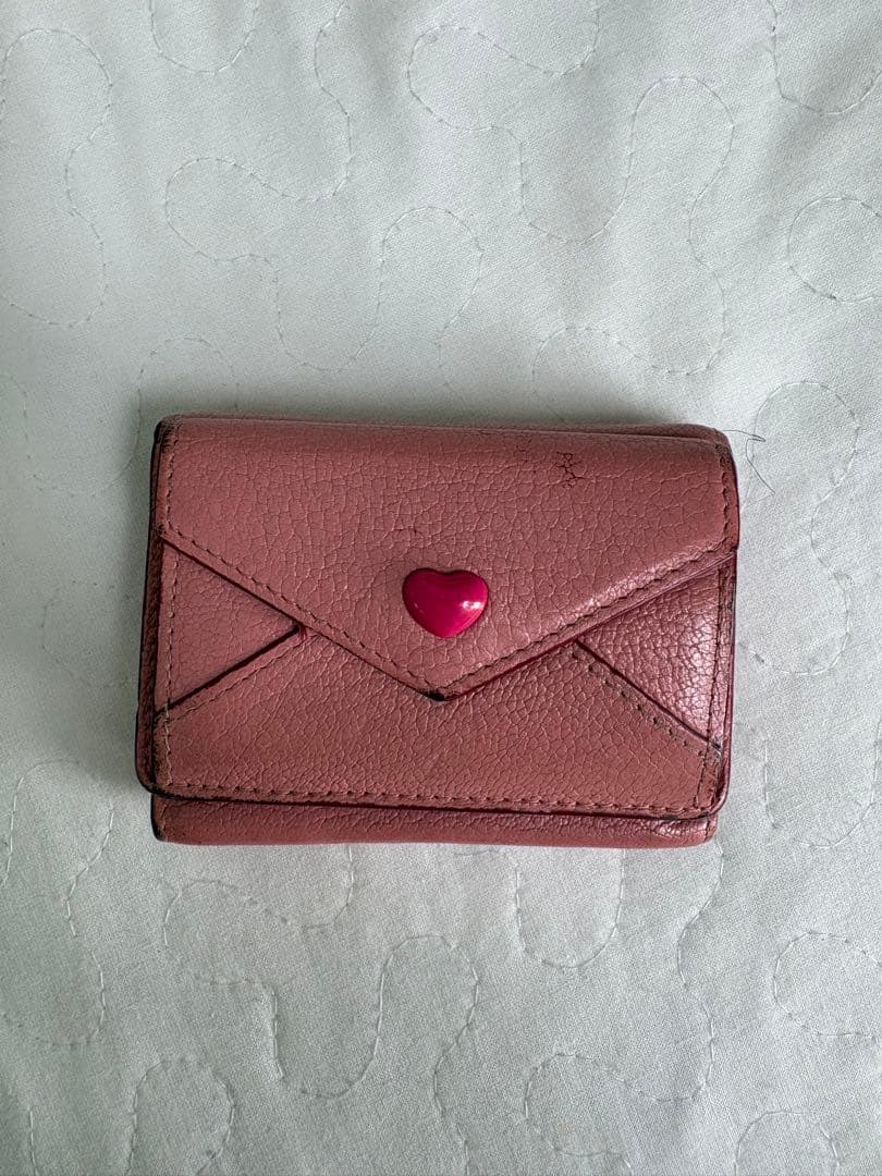 ミュウミュウ ラブレター マドラス ハート 三つ折り財布 ピンク - メルカリ