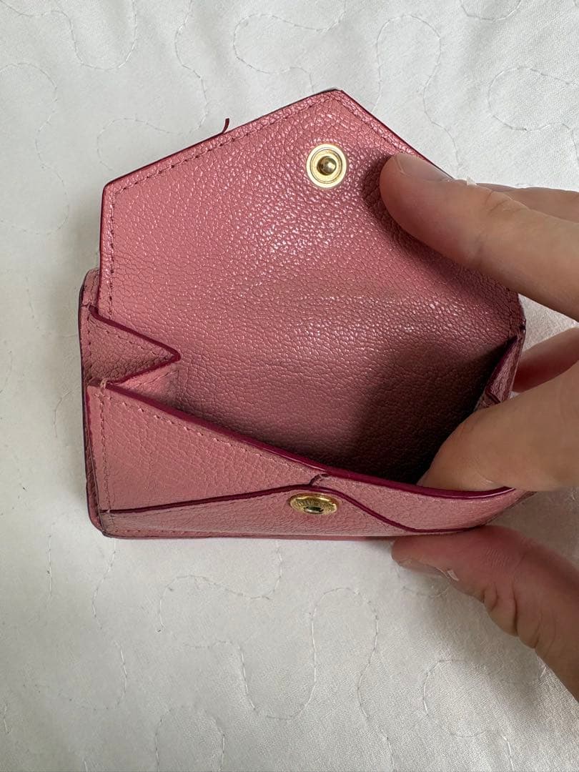 ミュウミュウ ラブレター マドラス ハート 三つ折り財布 ピンク - メルカリ