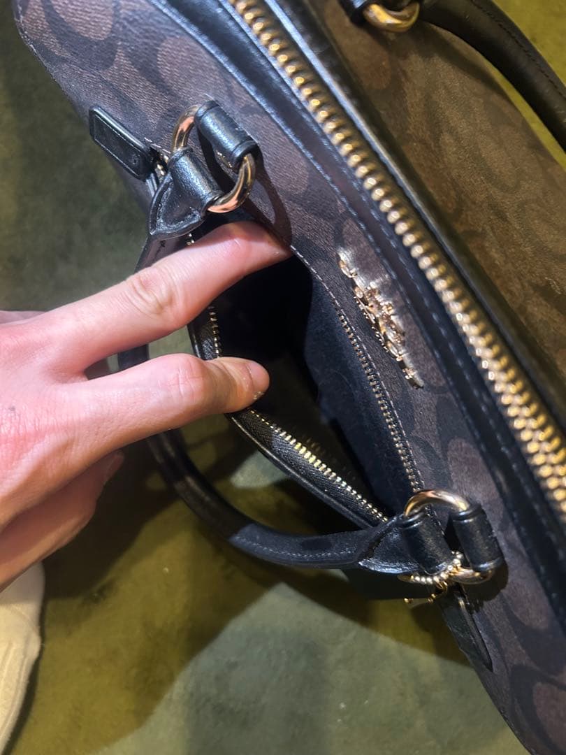 COACH ブラウン ロゴハンドバッグ