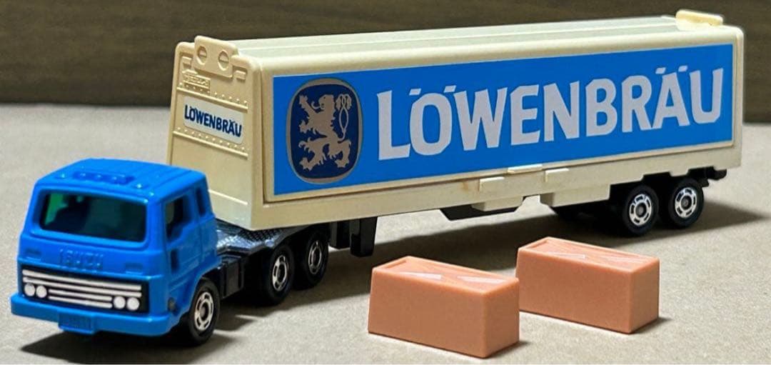 ロングトミカ いすゞ V12 ウイングルーフトレーラー LOWENBRAU