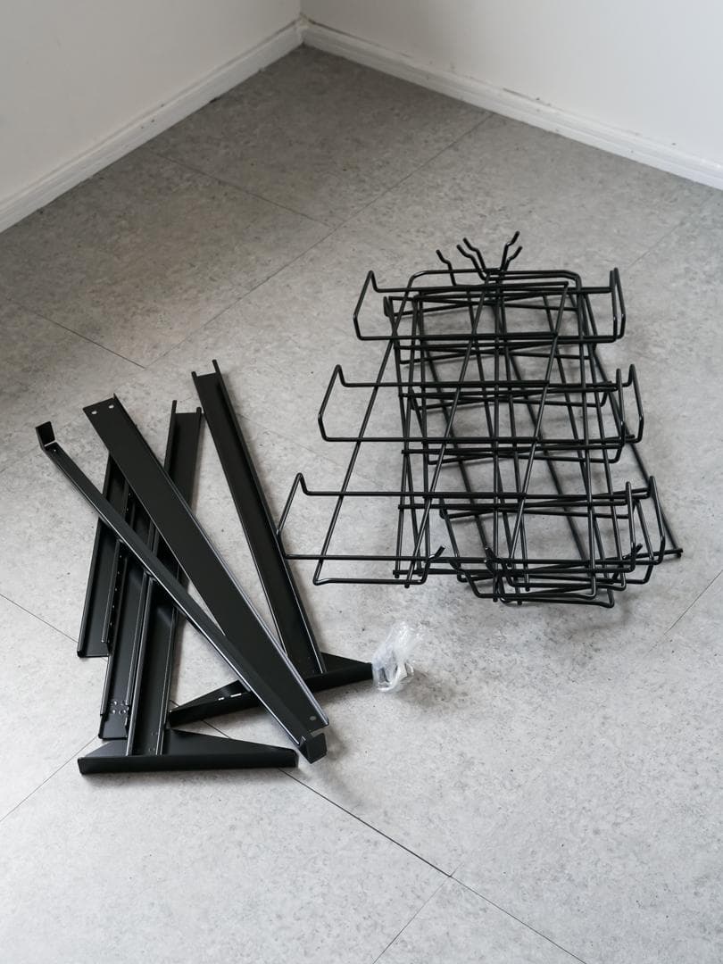 \"SANYO\" ワイヤー マガジンラック / スチールラック ミニマル モダン