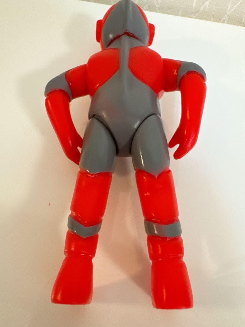 ウルトラマン❤︎ぶたのはな　赤成型/グレーライン　レアソフビ