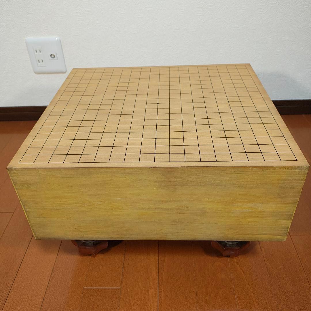 【送料無料】囲碁盤セット　脚付きヘソ有り　蛤貝白石 　那智黒石　碁笥