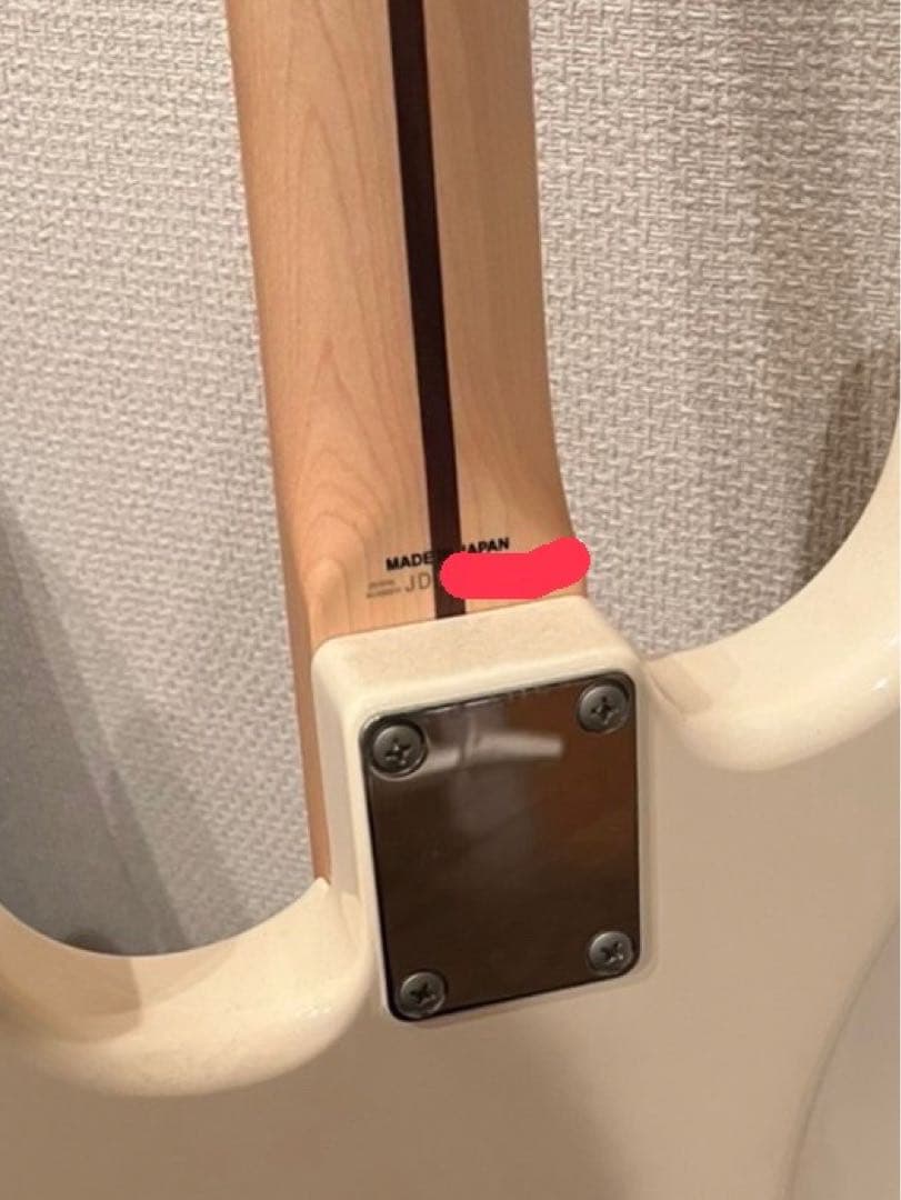 fender 白　エレキギター