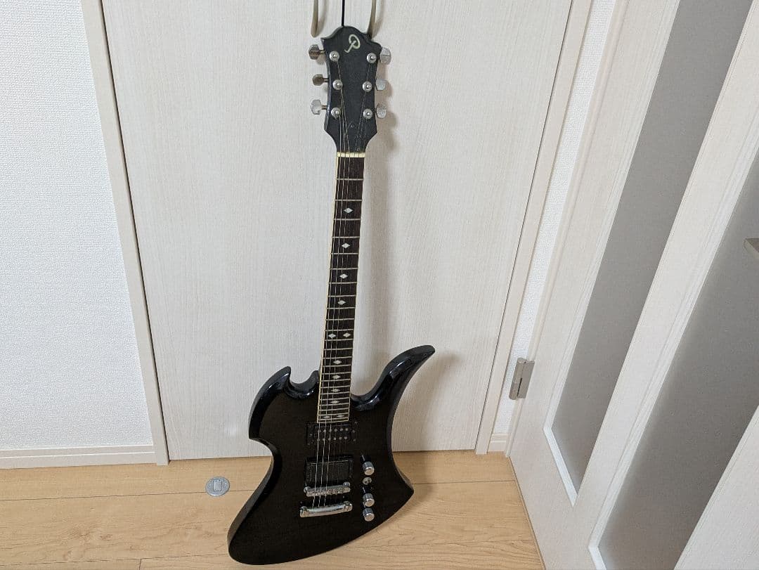 モッキンバード　黒　hide　ソフトケース付 モッキンバード 黒 hide ソフトケース付 C99786072 - ギターオンライン