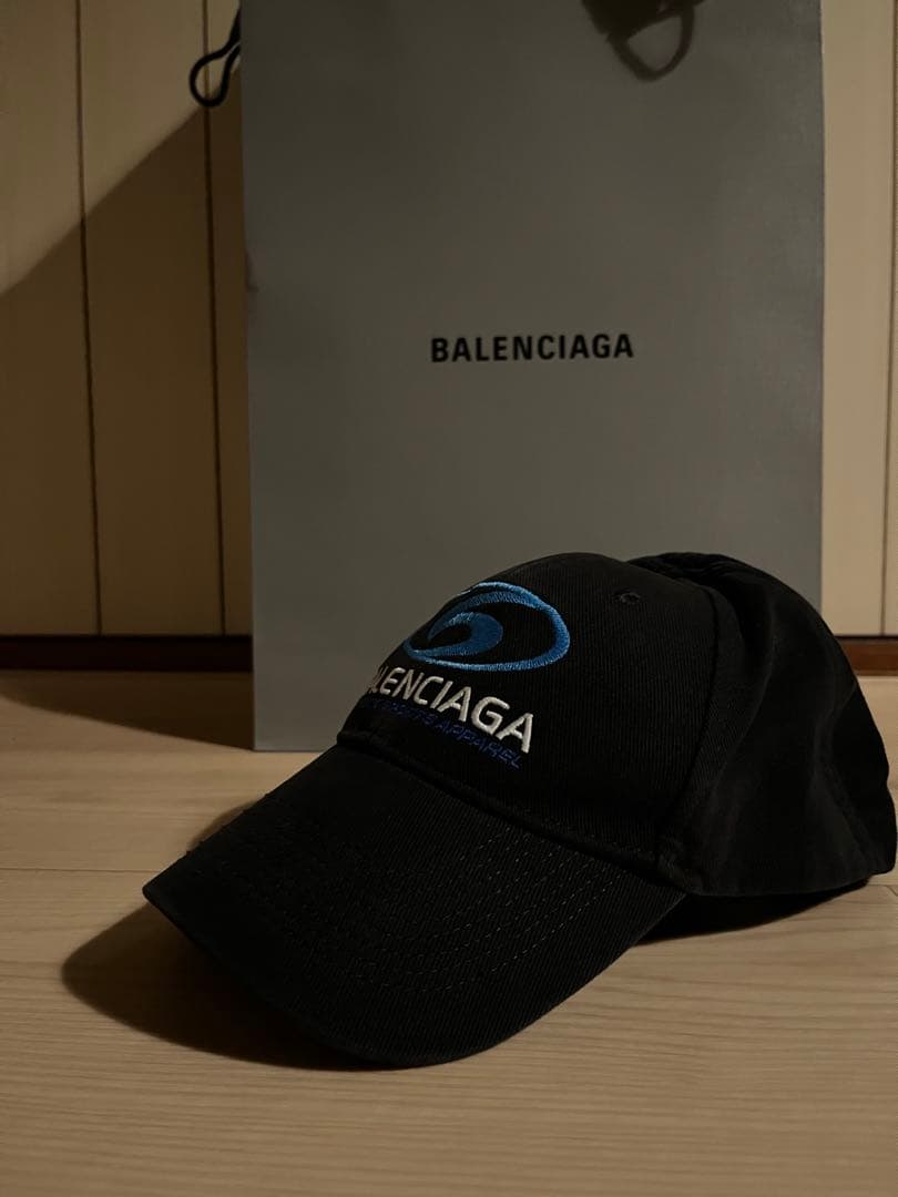 BALENCIAGA ロゴ入り 黒 ベースボールキャップ 新品 通販