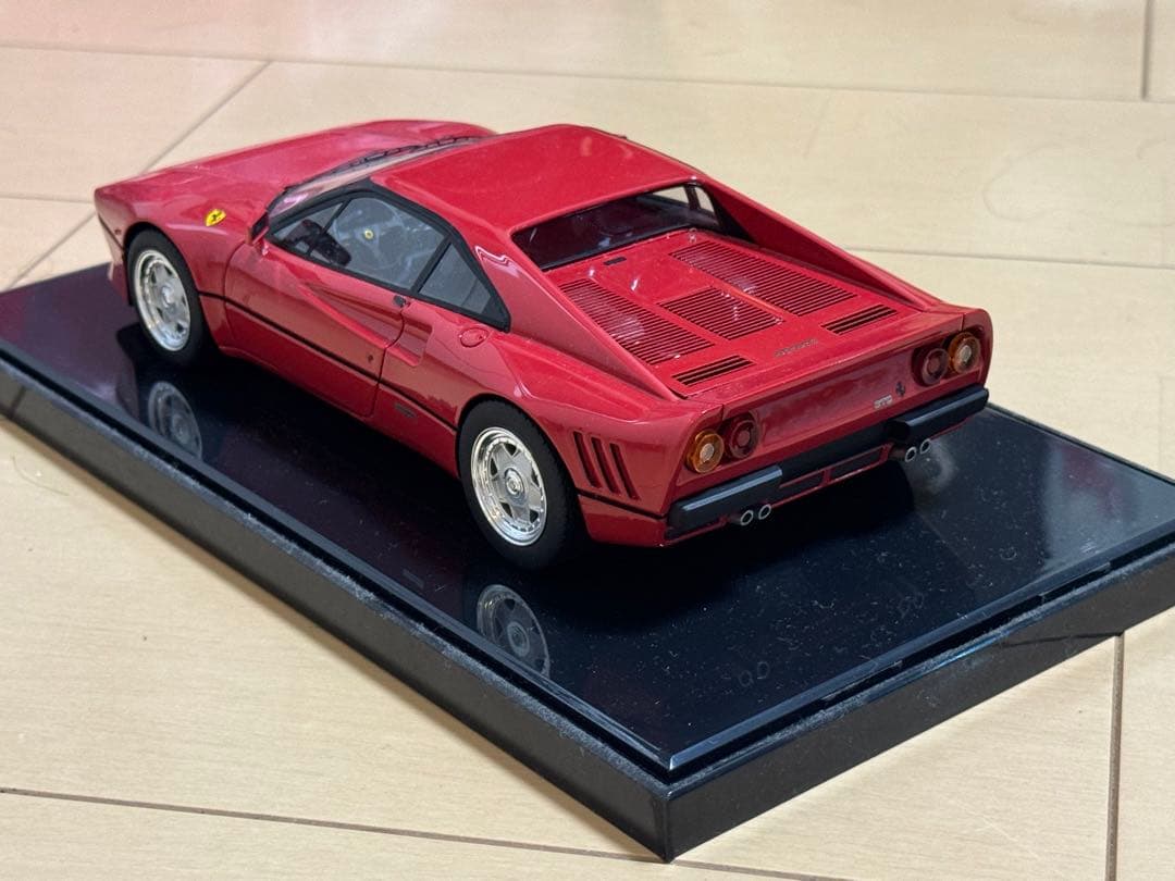 1/18 フェラーリ　288gto ルックスマート