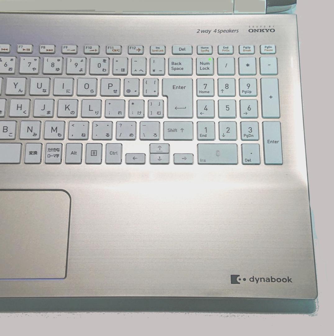 超美品！Dynabook T65/GG第8世代 Core i7[422]