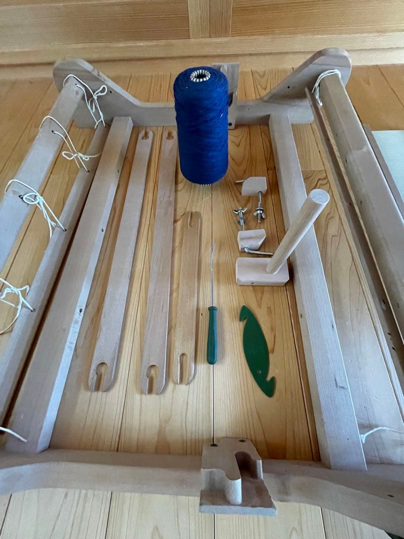 Ashfqrd製リジット卓上手織り機