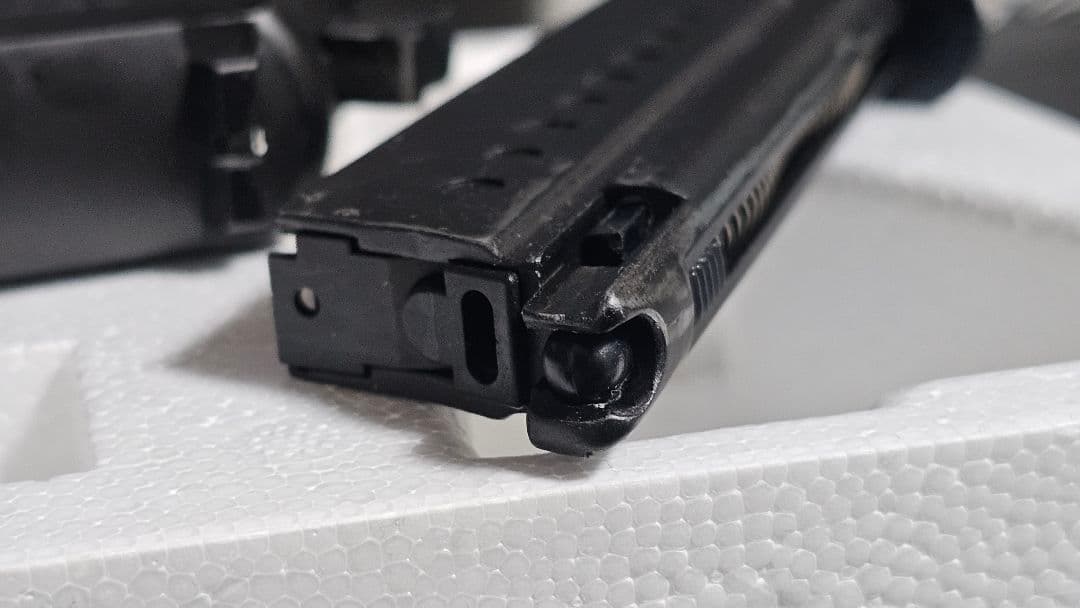 タナカワークス 9mm拳銃 SIG SAUER P220 自衛隊 ヘビーウェイト