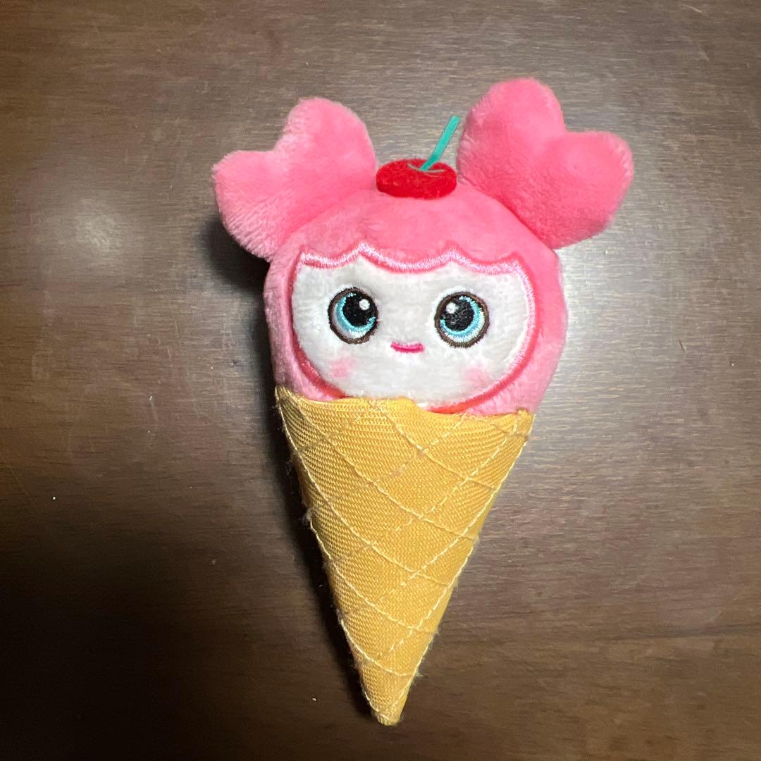 TWICE POPUP アイスぬいぐるみバッジ twice ベイビーサブリー アイス