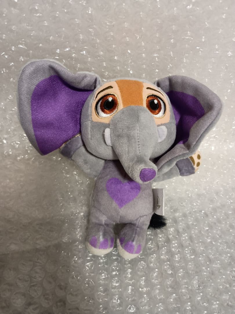 ディズニー ズートピア フィニック ぬいぐるみバッジ 象 レア - メルカリ