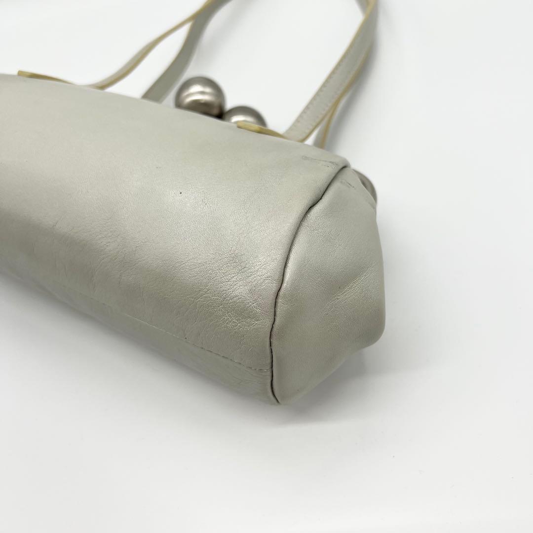 希少カラー✨kawa-kawa　ショルダーバッグ　がま口　レザー　ライトグレー