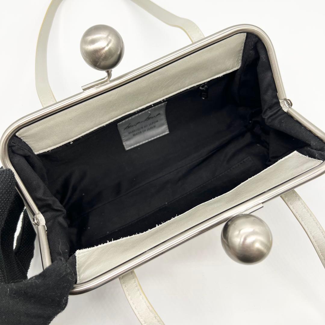 希少カラー✨kawa-kawa　ショルダーバッグ　がま口　レザー　ライトグレー