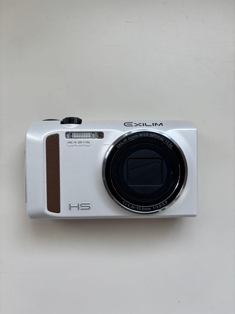 【難あり】 CASIO EXILIM EX-ZR400 白　ジャンク品 Casio Exilim EX-ZR400 ZR400 digital camera W. 12.5x Zoom Lens