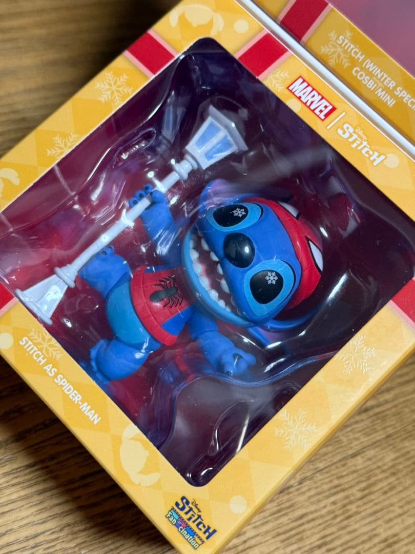 非売品】COSBI スティッチ スパイダーマン トイサピエンス ホリデー