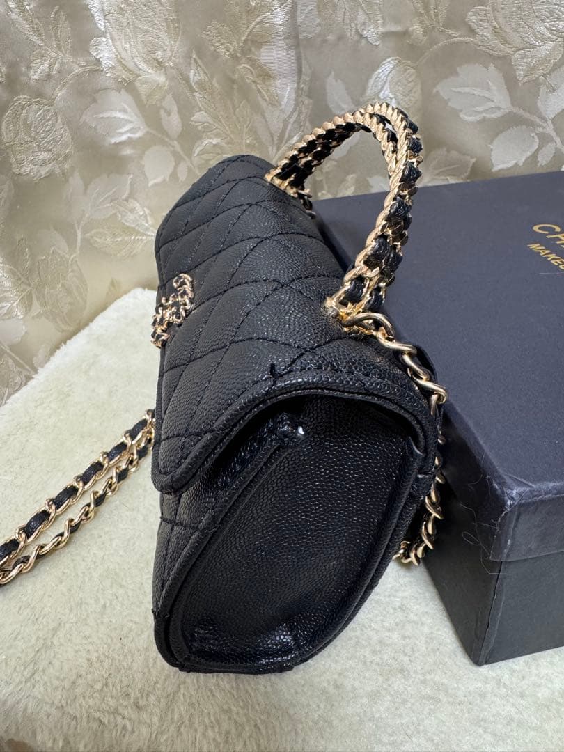 CHANEL キルティング ブラックレザー ショルダーバッグ るる