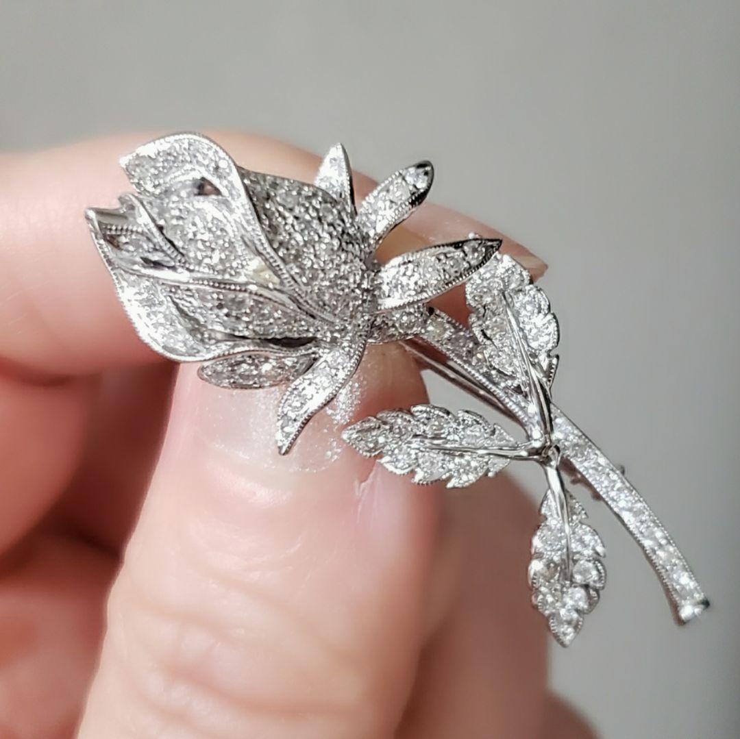 最安値 K18WG 天然ダイヤペントップ兼ブローチ 0.86ct