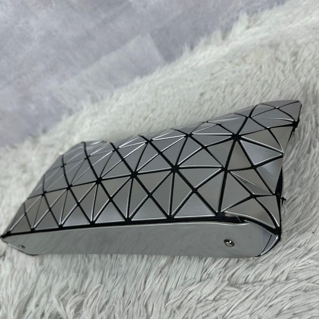 美品 バオバオイッセイミヤケ エナメル ショルダーバッグ ファスナー チェーン