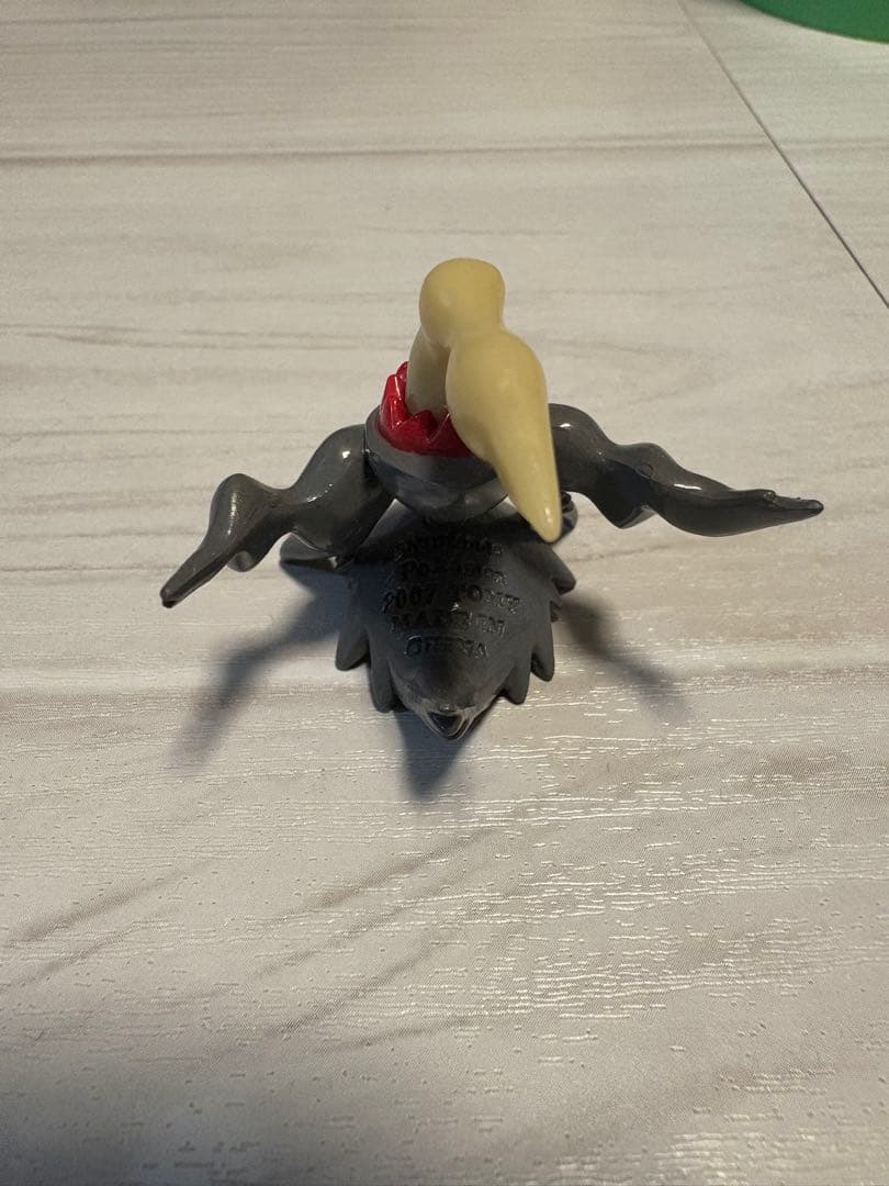 d*9様 モンコレ ダークライ蓄光 限定品