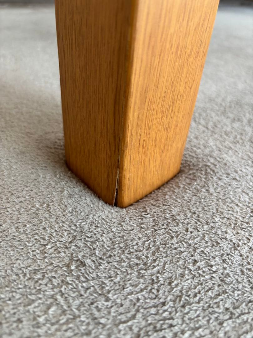 IKEA伸縮式ダイニングテーブル「BJURSTA」