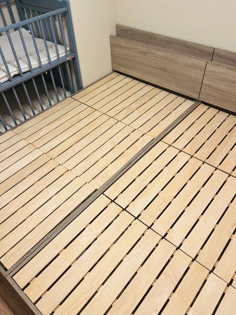 【送料込み】【美品 シングルサイズ】ベッドフレーム ライトグレー