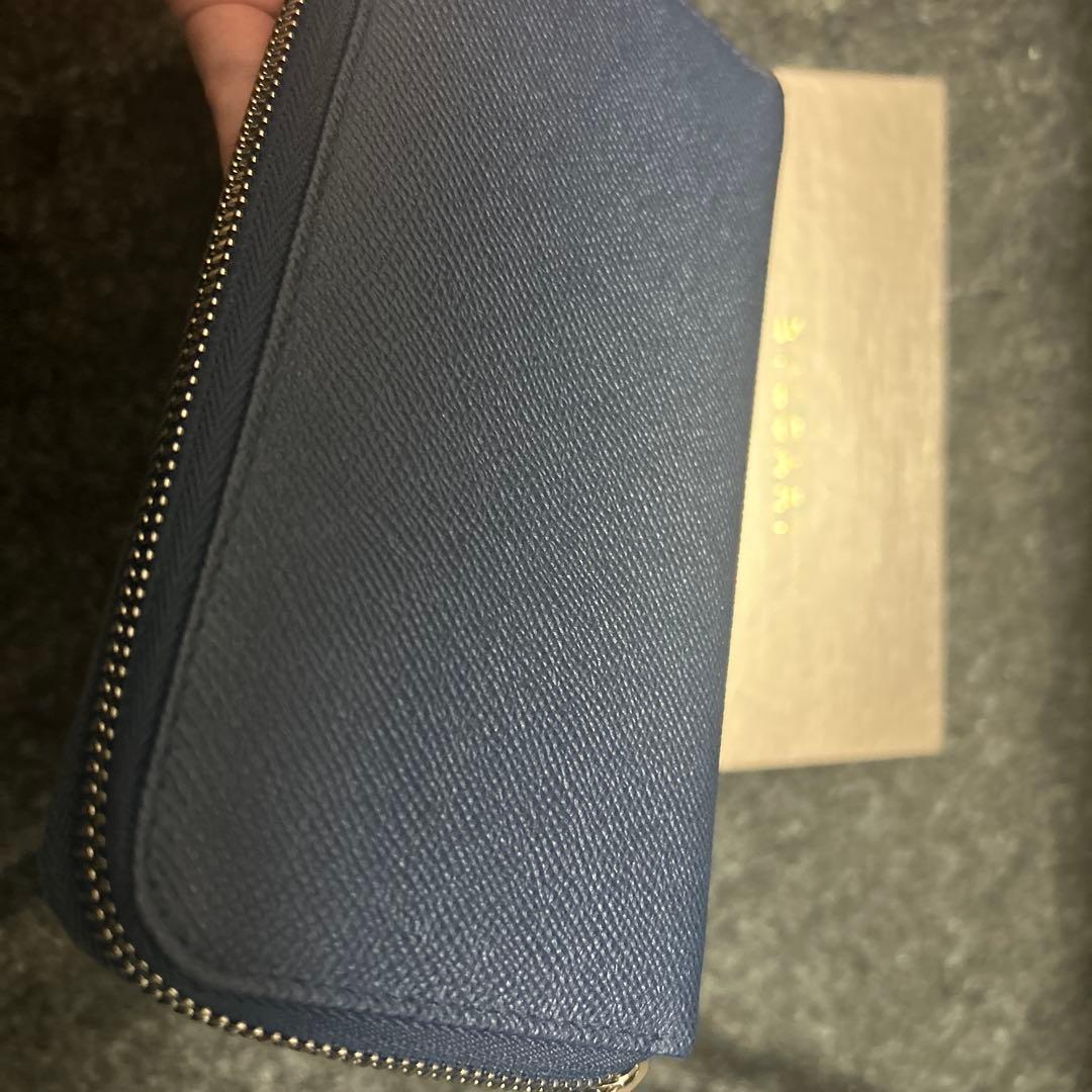 ブルガリ　財布　ラウンドファスナー　ターコイズブルー　箱付き