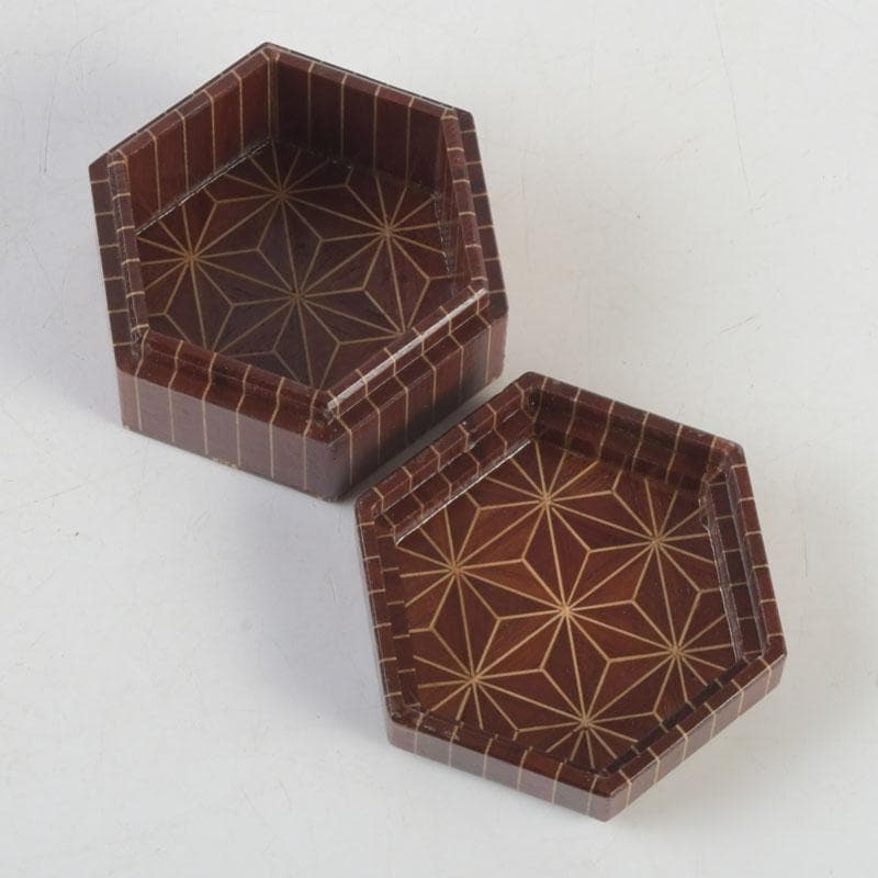 茶道具 鷹の巣 箱根寄木細工 六角香合 箱付 V 9703