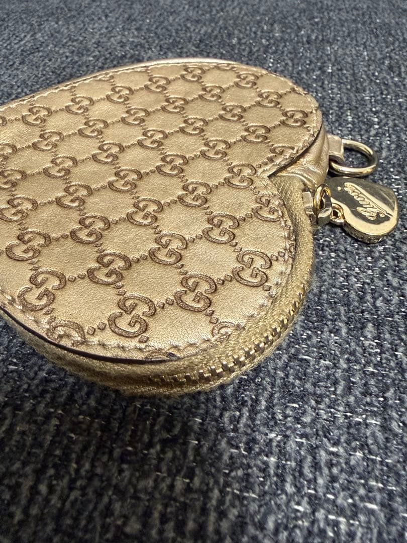 GUCCI ハートケース