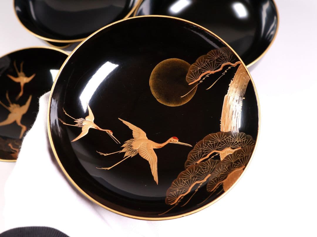 【CM378】大正期 月と松 飛翔鶴 金蒔絵 欅地溜塗 黒塗 椀二客 木製漆器
