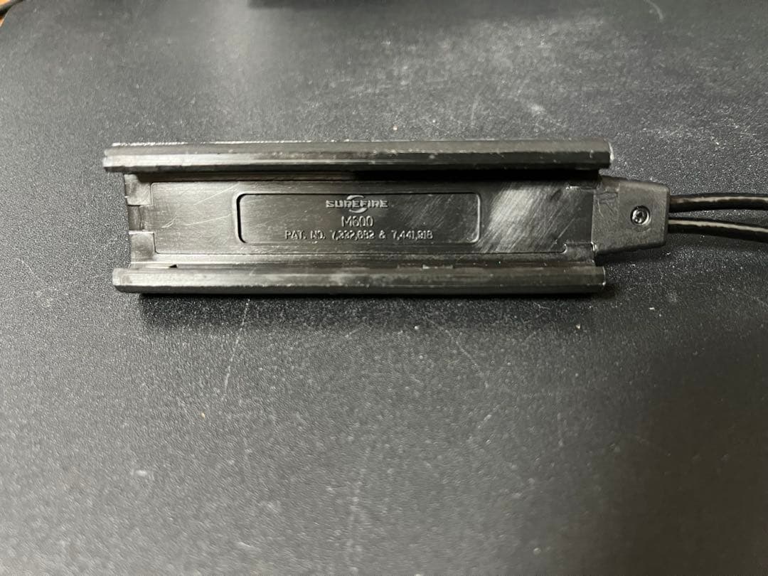 実物SUREFIRE SR07-D-IT WEAPONLIGHT SWITCH