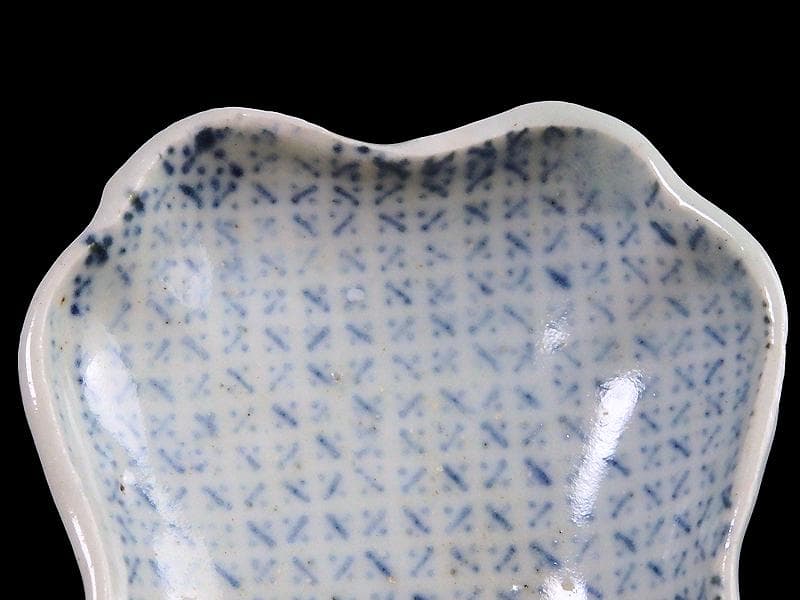 古伊万里 染付 型刷印判 幾何学文様の図 変形皿 E578 AS-