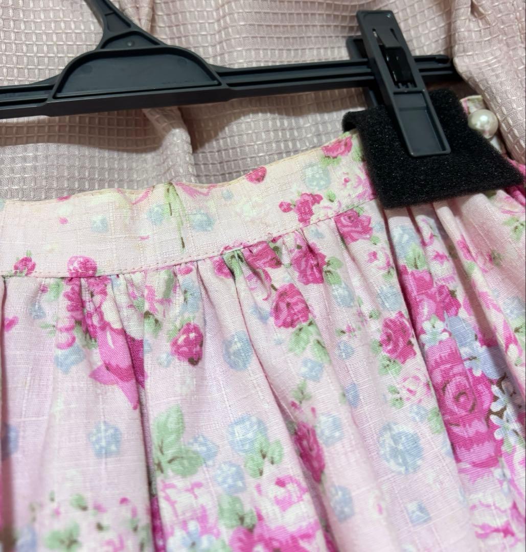 BABY, THE STARS SHINE BRIGHTスカート