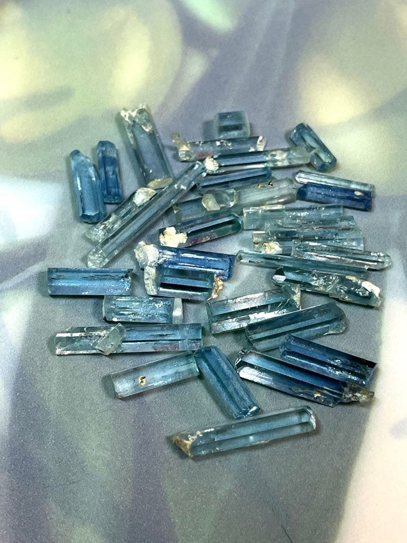 超クリア アクアマリン 原石 重さ：52.80ct 32点セットベトナム産