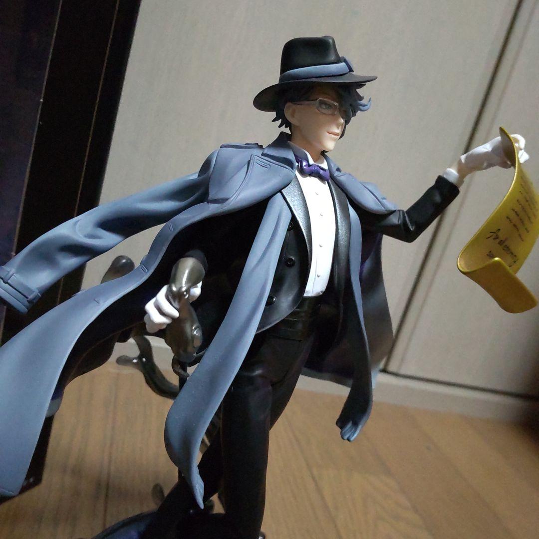 ツイステ アズール・アーシェングロッド フィギュア 1/8 スケール