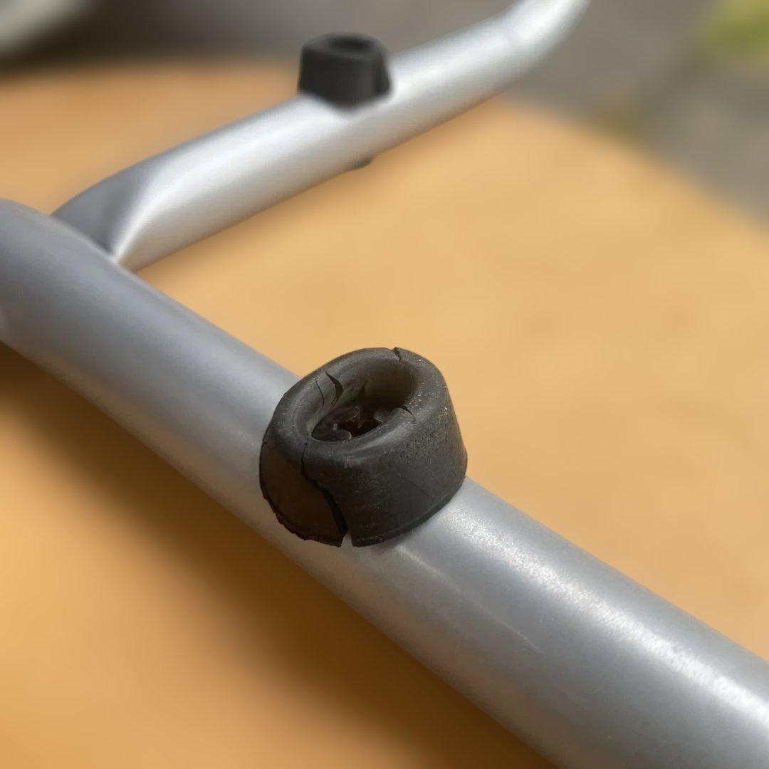 木製座面円形スツール 大量　まとめ　スタッキング可能　丸椅子　スチール　シンプル