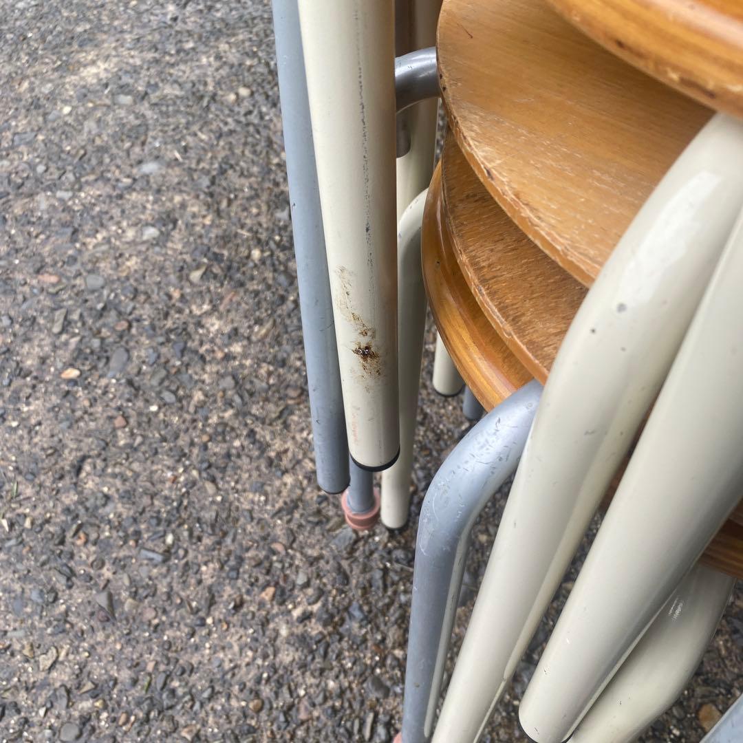 木製座面円形スツール 大量　まとめ　スタッキング可能　丸椅子　スチール　シンプル