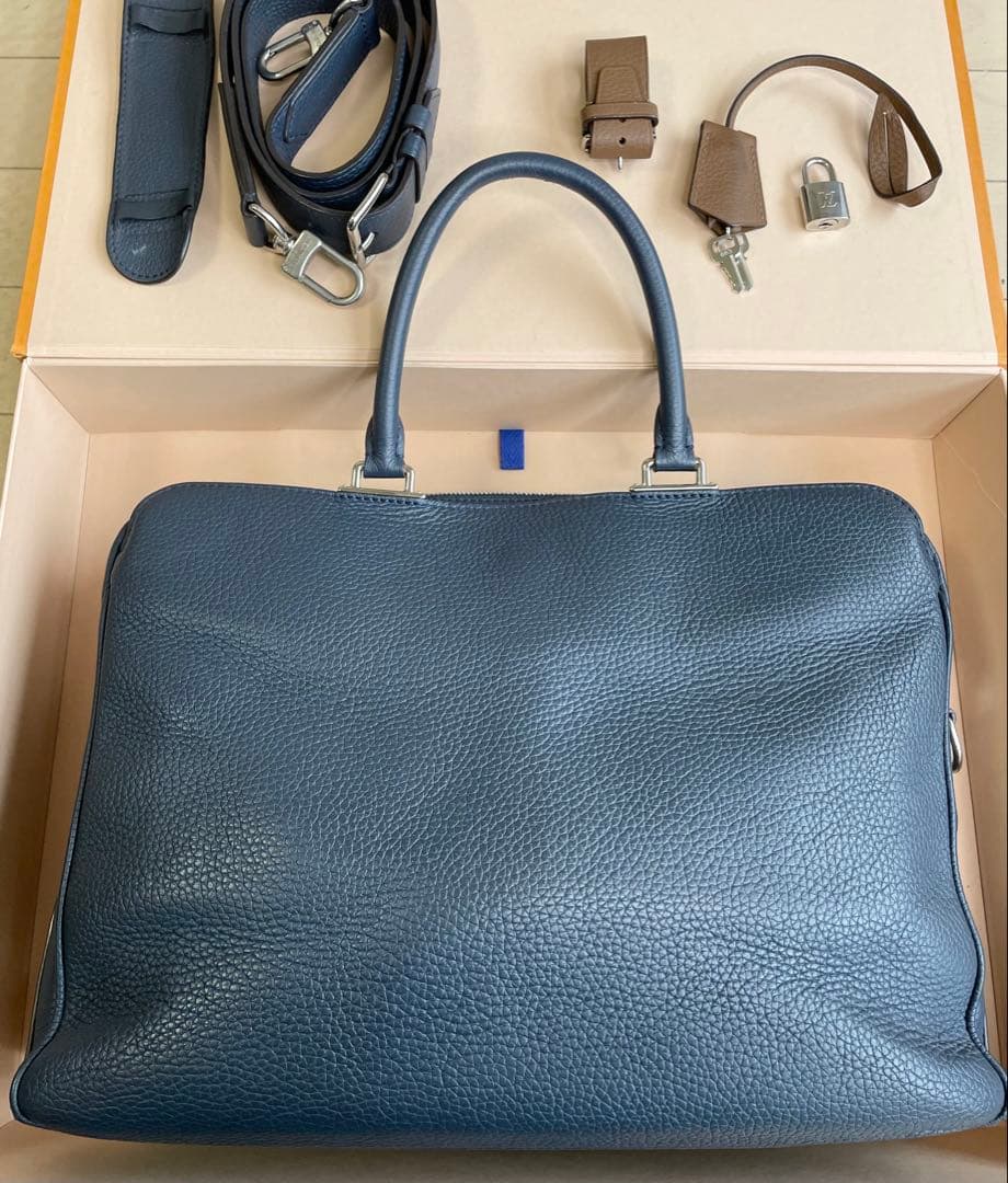 専用 Louis Vuitton Armand MM トリヨンレザー