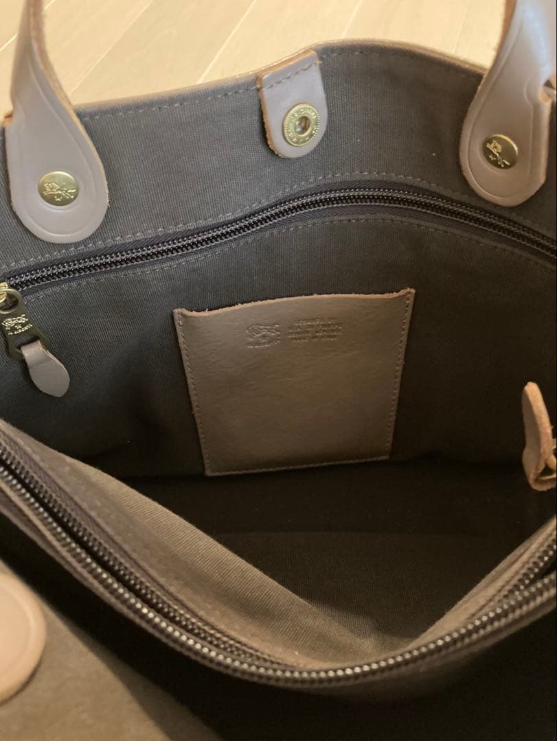 IL BISONTE イルビゾンテ　ハンドバッグ　グレージュ