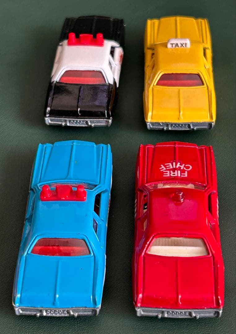 トミカ ダッジコロネットカスタム 4台セット