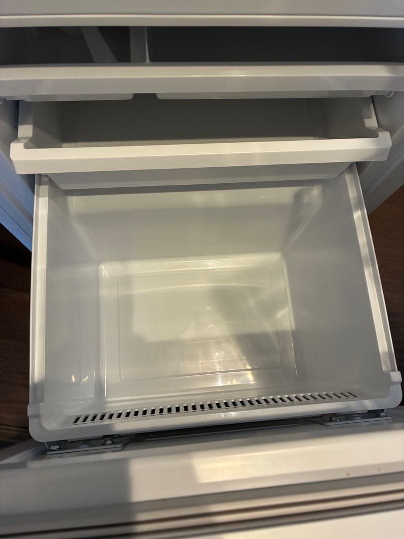 AQUA AQR-20R（W）型　2025年製201L