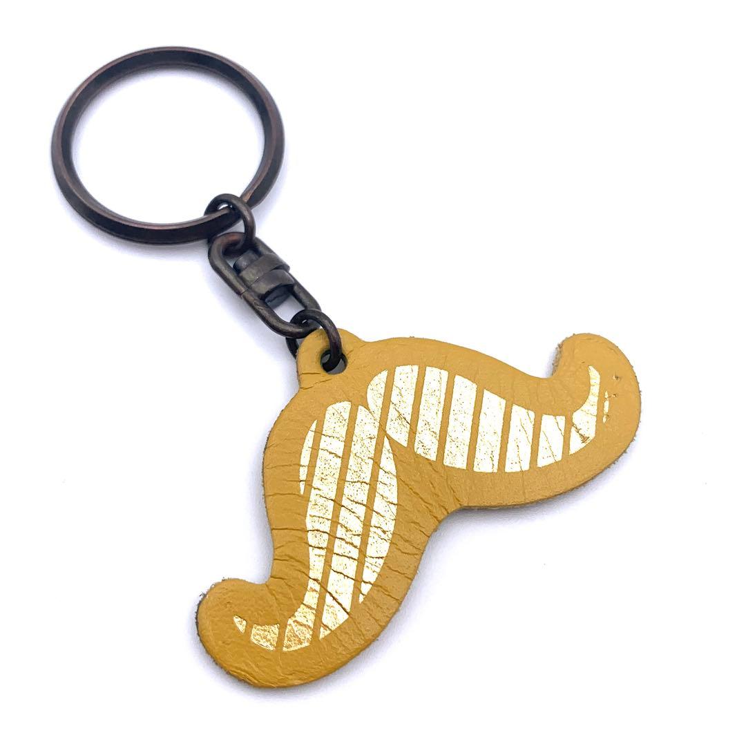 Official髭男dism 髭男 ヒゲダン キーホルダー 18/19 - メルカリ