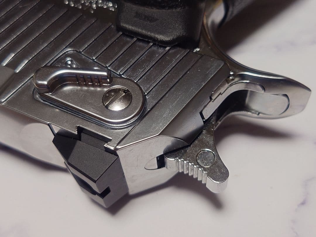 ま*ー様 東京マルイ ライトニングホーク レオンカスタム デザートイーグル グリ